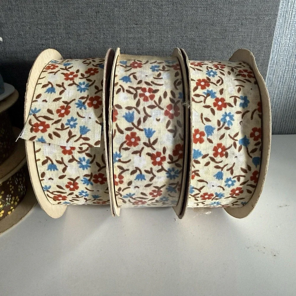 Box Lot Vintage Fabric Ribbon Summer Fall Floral Some NOS